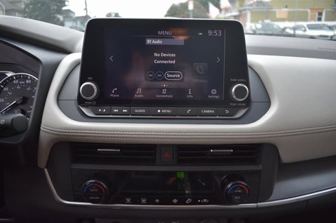 Used 2024 Nissan Rogue SV image 19