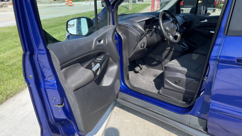 Used 2017 Ford Transit Connect XLT image 12