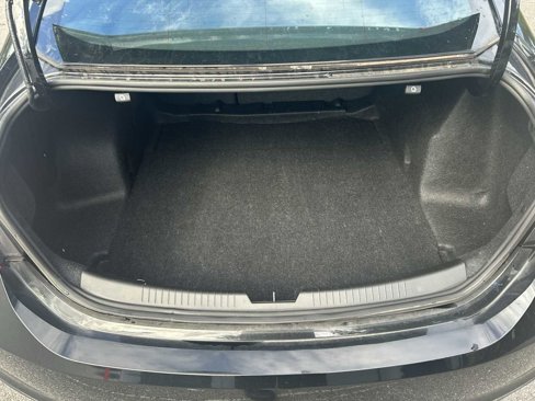 Used 2022 Chevrolet Malibu LS image 25