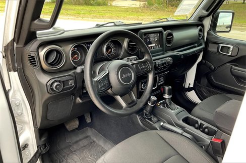 Used 2023 Jeep Wrangler Sport image 14