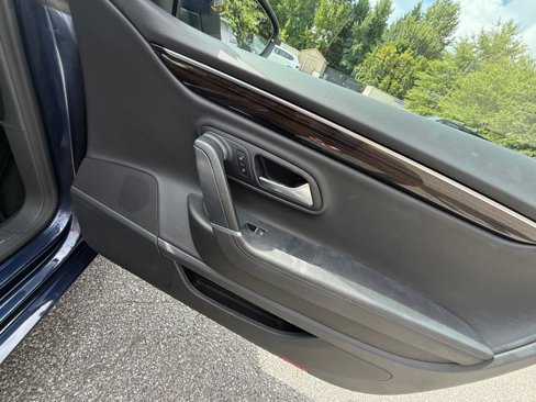 Used 2013 Volkswagen CC Lux image 34
