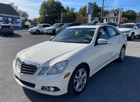 Used 2011 Mercedes-Benz E 350 4MATIC Sedan image 1