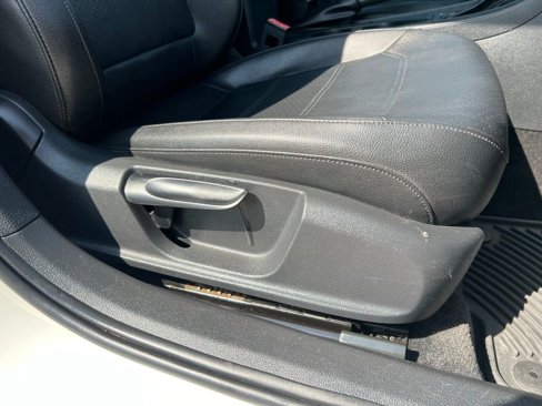 Used 2013 Volkswagen Passat Wolfsburg Edition image 23