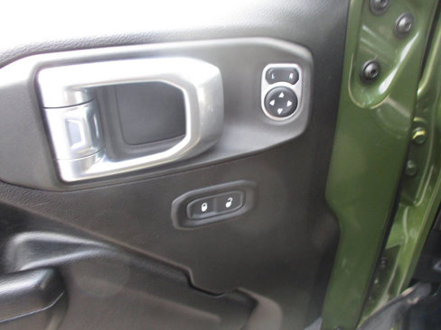 Used 2021 Jeep Gladiator Sport image 23