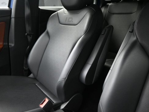 Used 2022 Volkswagen ID.4 Pro S w/ Gradient Package image 17