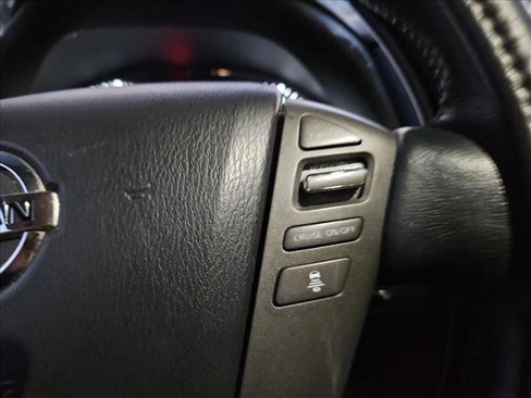 Used 2020 Nissan Armada SL image 12