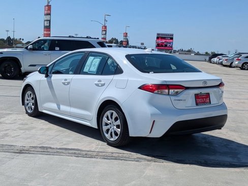 Used 2023 Toyota Corolla LE image 11