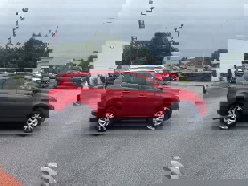Used 2015 Toyota RAV4 Limited image 5