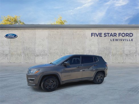 Used 2018 Jeep Compass Sport image 4