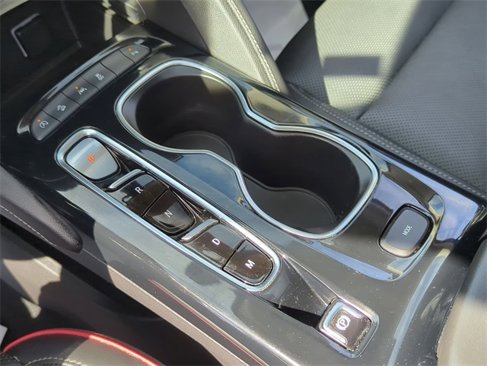 Certified 2022 Buick Envision Essence w/ Sport Touring Package image 15