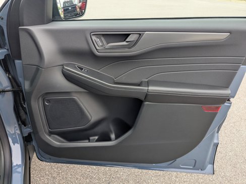 New 2025 Ford Escape Active w/ Tech Pack #1 image 32