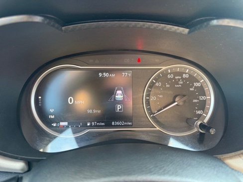 Used 2021 Nissan Versa SV image 16