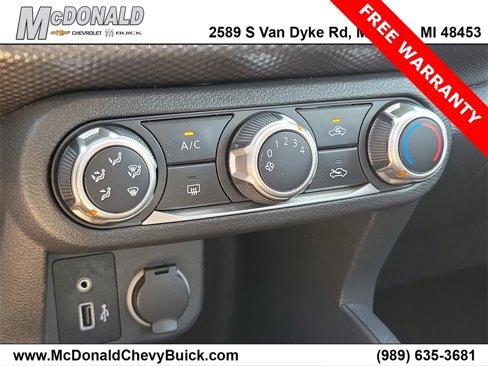 Used 2020 Nissan Kicks S image 14
