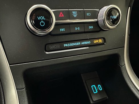 Used 2024 Ford Edge SEL w/ Convenience Package image 40
