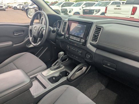Used 2022 Nissan Frontier SV w/ Technology Package image 9