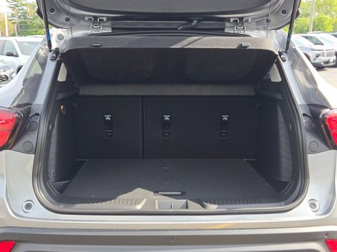New 2025 Chevrolet Trax LT w/ Driver Confidence Package image 16