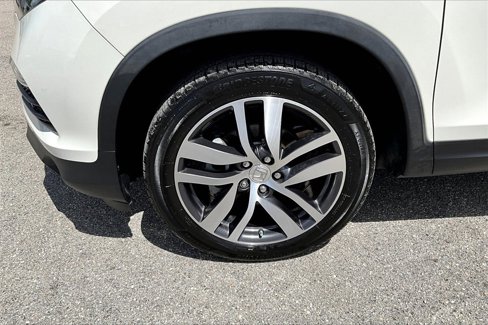 Used 2018 Honda Pilot Touring image 13