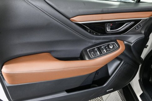 Used 2022 Subaru Outback Touring image 4