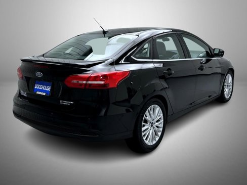 Used 2016 Ford Focus Titanium w/ Titanium Cold Weather Package image 5