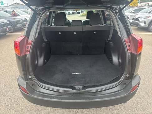 Used 2015 Toyota RAV4 LE image 7
