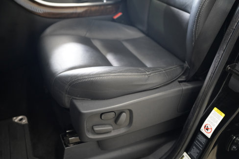 Used 2011 Land Rover Range Rover Sport HSE image 25