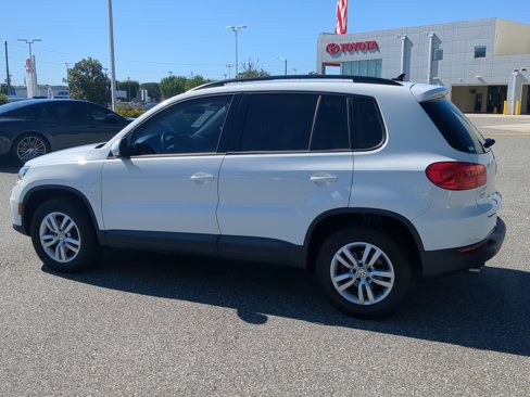 Used 2017 Volkswagen Tiguan S image 15