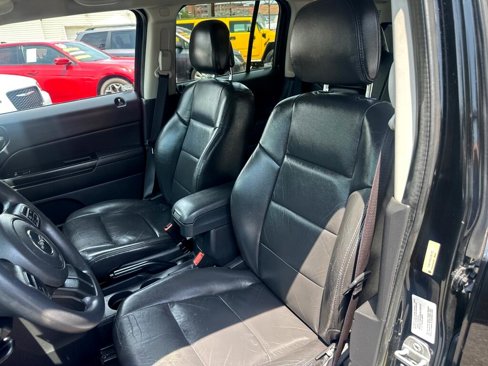 Used 2014 Jeep Patriot Sport w/ Power Value Group image 14