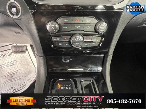 Used 2023 Chrysler 300 S image 18