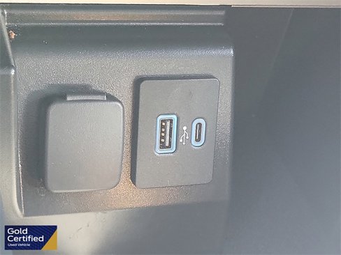 Certified 2022 Ford Explorer XLT image 12
