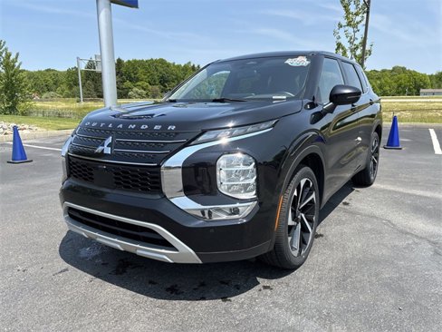 Used 2022 Mitsubishi Outlander SE image 4