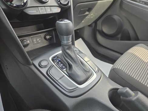 Used 2019 Hyundai Kona SE image 22