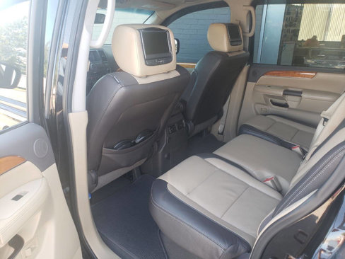 Used 2013 Nissan Armada Platinum w/ Platinum Reserve Pkg image 11