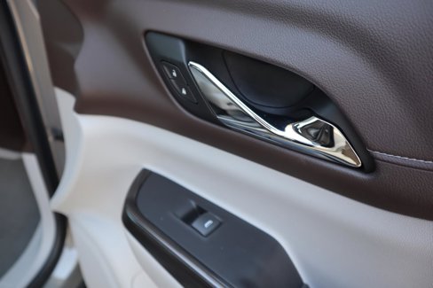 Used 2019 GMC Acadia SLT image 54