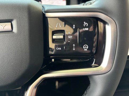 New 2025 Land Rover Discovery Sport S image 19