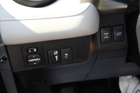 Used 2015 Toyota RAV4 XLE image 27