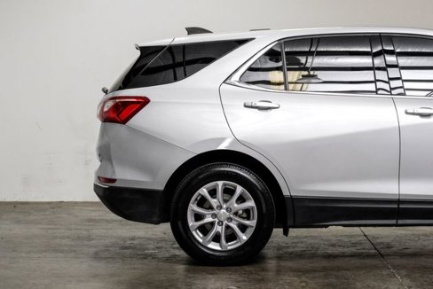 Used 2019 Chevrolet Equinox LT image 18
