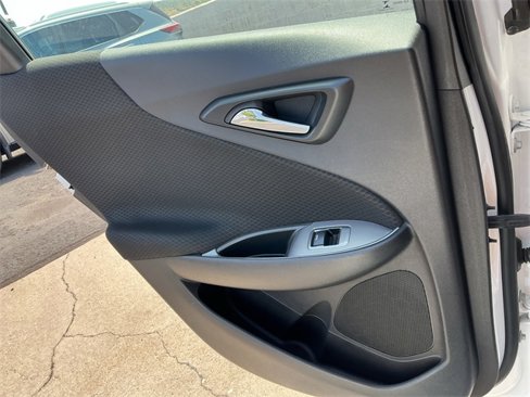 Used 2023 Chevrolet Malibu LT image 18