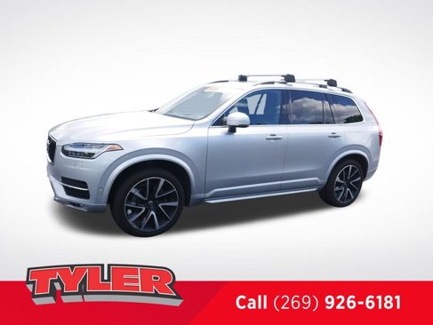 Used 2018 Volvo XC90 T6 Momentum w/ Convenience Package image 3