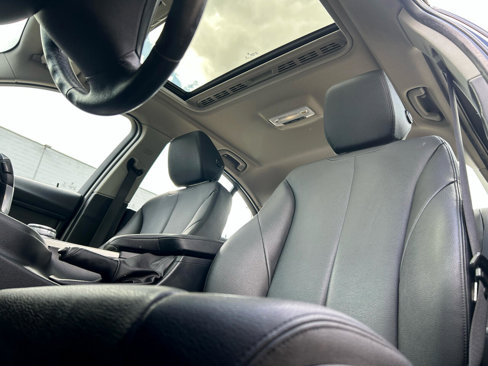 Used 2015 BMW 320i xDrive Sedan image 10