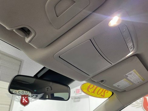 Used 2019 Nissan Rogue SV image 18