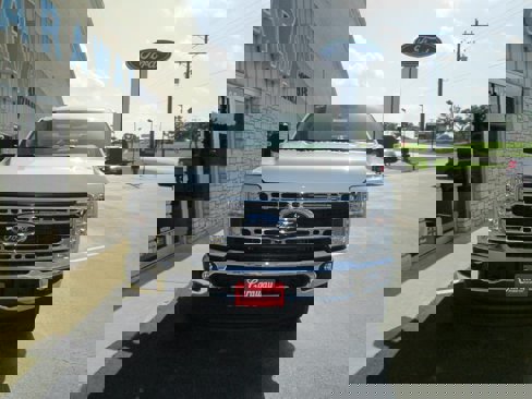 New 2025 Ford F250 XLT w/ 360-Degree Camera Package image 9