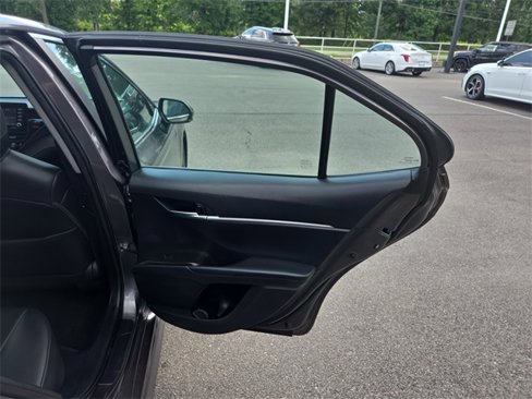 Used 2023 Toyota Camry SE image 30