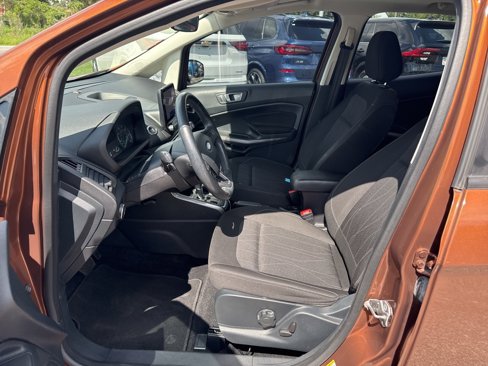 Used 2020 Ford EcoSport SE image 9