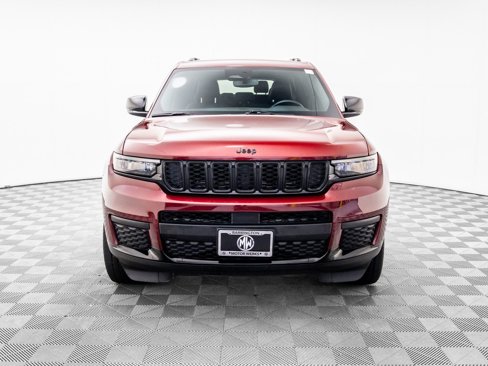 Used 2022 Jeep Grand Cherokee L Laredo image 9