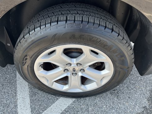 Used 2013 Ford Edge SEL image 24