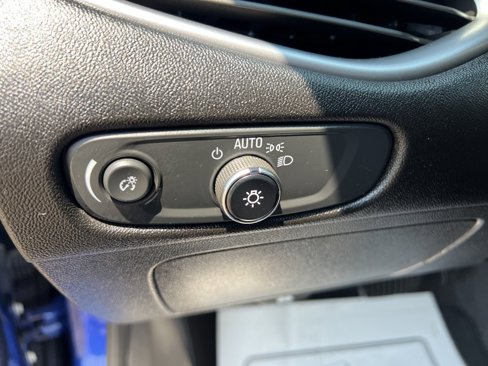 Used 2023 Chevrolet Malibu LS image 24
