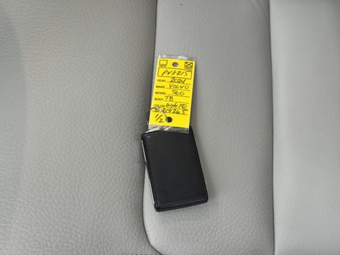 Certified 2024 Volvo S60 T8 Plus image 36