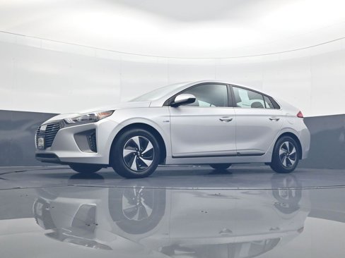 Used 2019 Hyundai Ioniq SEL image 21