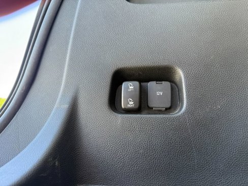 Used 2021 Ford Edge SEL w/ Convenience Package image 40
