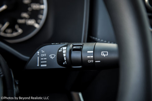 Used 2023 Nissan Rogue SV image 39
